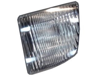 Front bumper fog light assembly for Toyota HiAce 1997-2002 DYKAP aftermarket fog lamp for Toyota HiAce Dolphin LH172 Replacement 12V fog light OE 81210-26010 for Toyota van Close up view of Toyota HiAce front bumper fog light housing Toyota HiAce 1997-2002 passenger or driver side fog lamp replacement